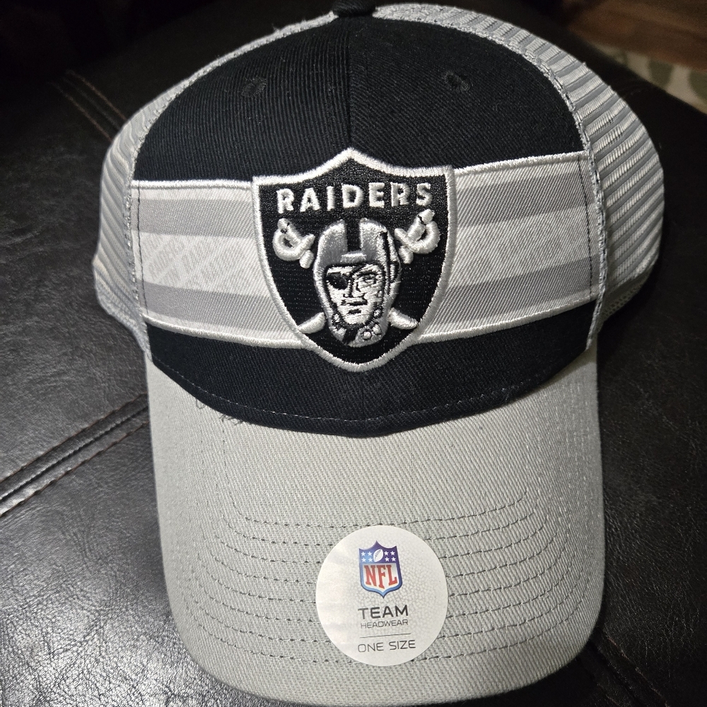 NFL Raiders Black and Gray Trucker Hat